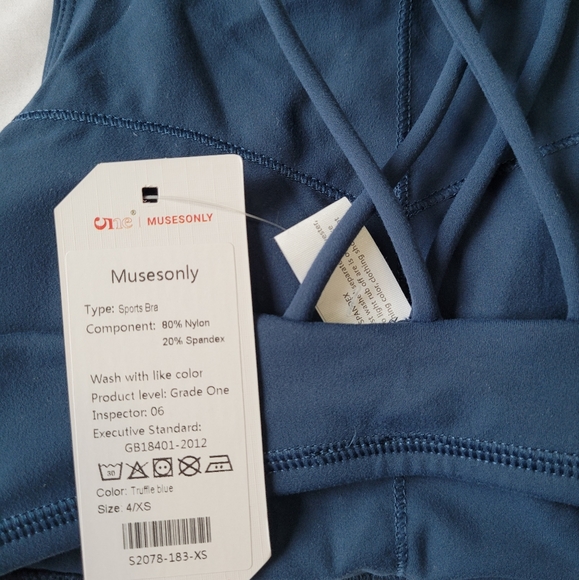 Sports bra - Picture 3 of 3